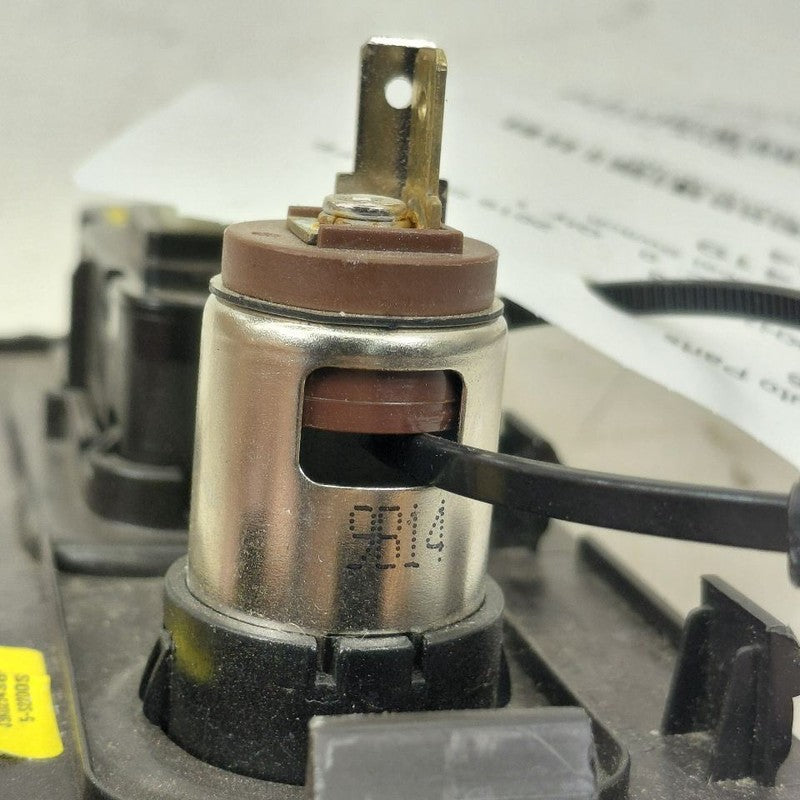 Hyundai Santa Fe 12V Power Port with Seat Switch 2019 2020