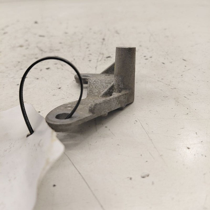 Buick Encore GX Shift Cable Mount Bracket  1.3 2022 2023 2024 2025