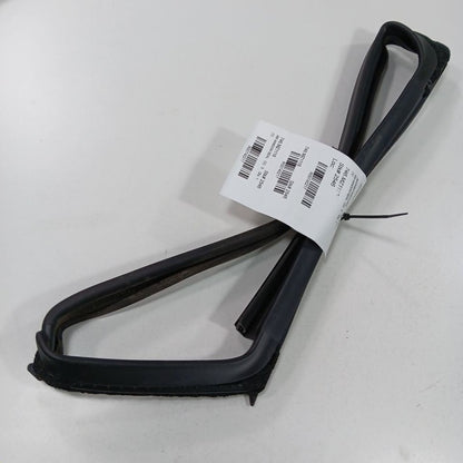 Mazda CX-3 Door Glass Window Seal Rubber Right Passenger Rear Back  20