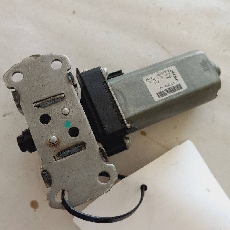 Volvo S60 Driver Left Front Seat Adjust Motor  2018 2017 2016
