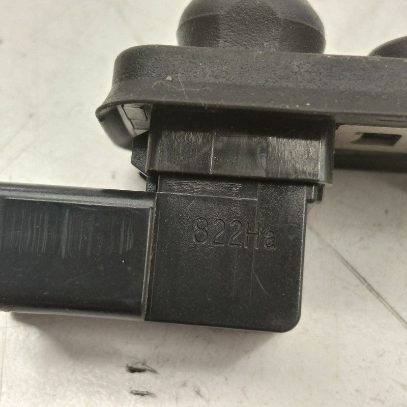 Mitsubishi Outlander   Door Ajar Switch Door Open Dome Light Switch  2