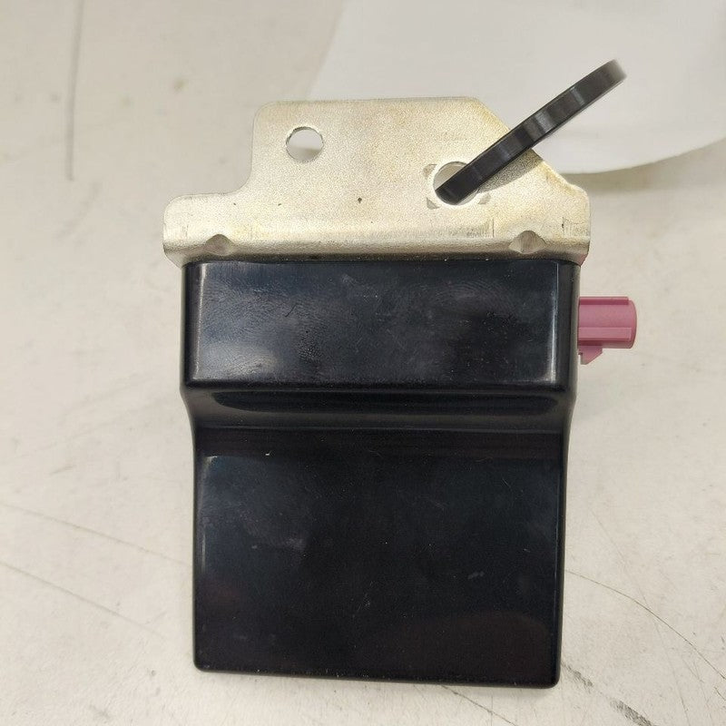 Chrysler 300 Satellite Antenna Unit {68293977A} 2017 2018 2019 OEM