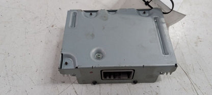 Invert Charger Below Center Console Fits 10-14 LACROSSE OEM