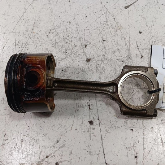 Nissan Kicks Single Piston With Connecting Rod   1.6 2021 2022 2023 2024