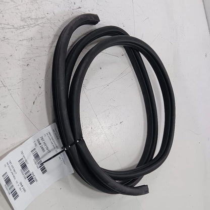 Hyundai Accent On Body Door Jamb Seal Rear Right Passenger Back 2014 2015 2016 2