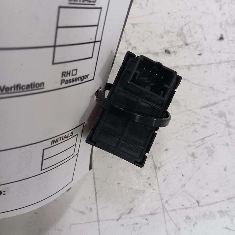 Fiat 500 Window Switch Power Left Rear 2018 OEM