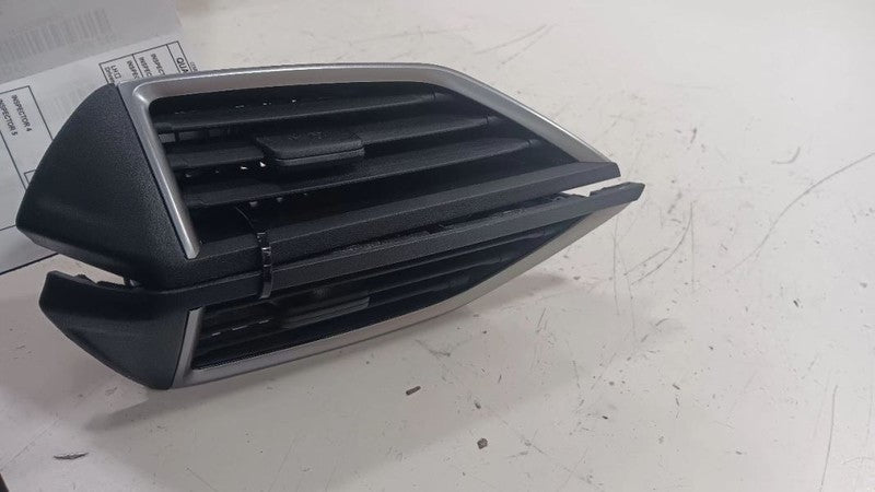 Subaru Impreza Dash Air Vent Center Middle  2017 2018 2019 2020 2021 2