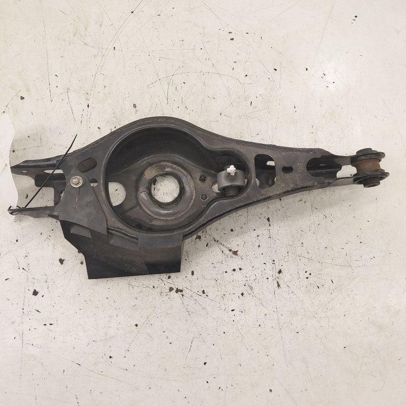 Lower Control Arm Rear Locating Arm Rear Spring Mount Fits 19-25 Toyot