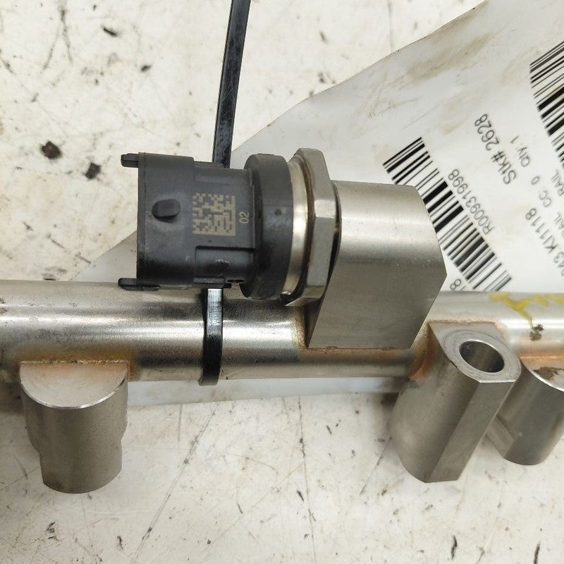 Kia Sorento Left Front Fuel Rail Injection Injector Mount Bar  2018 20