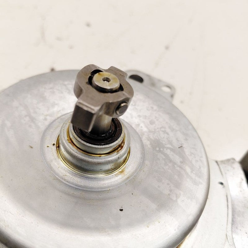 Mazda 3 Variable Timing Gear Oil Control Valve Solenoid Cylinder Head 