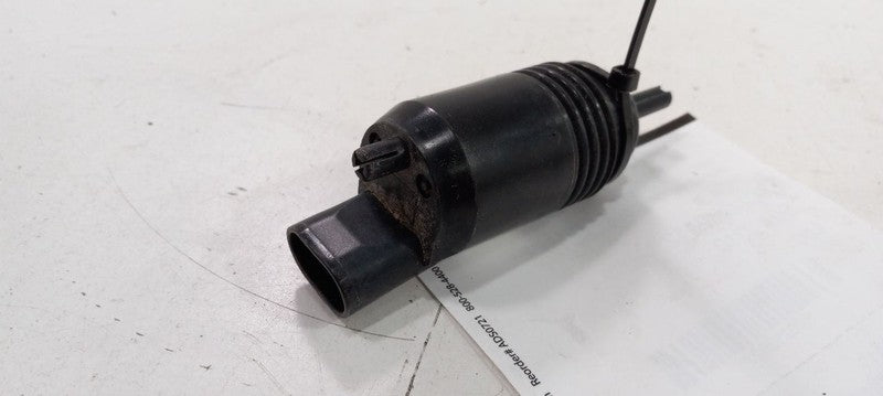 GMC Acadia Windshield Washer Wash Fluid Reservoir Motor Pump Electric 