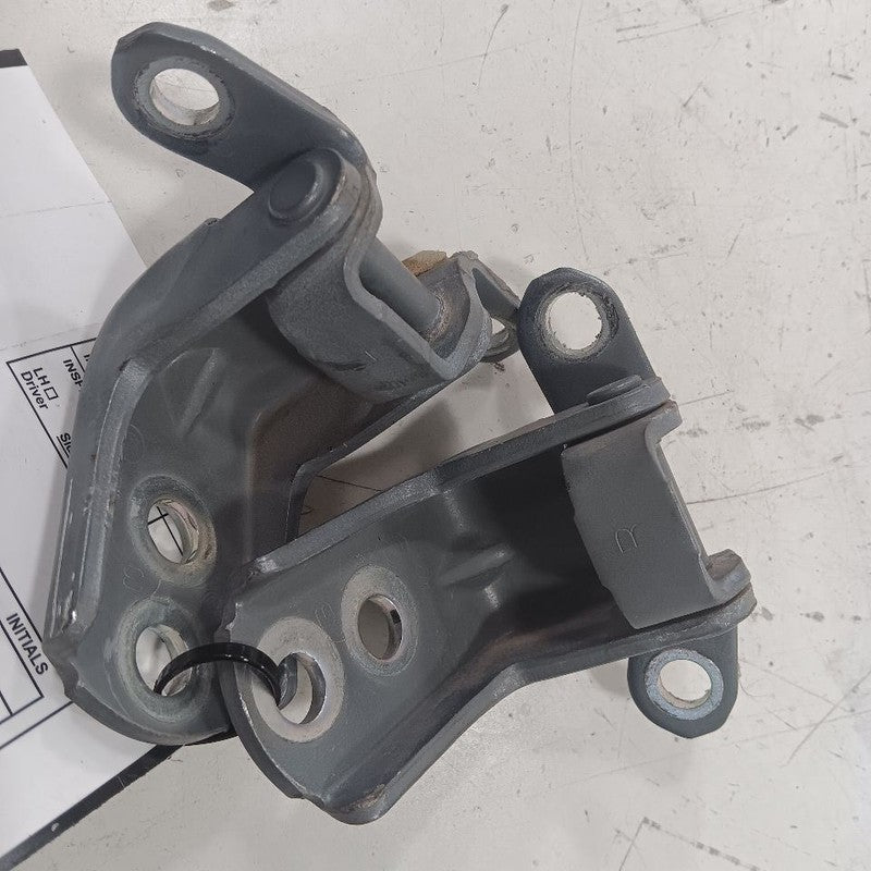 INFINITI QX50 Door Hinge Set Left Front Driver  2017 2016 2015 2014