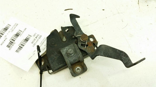2001 Hyundai XG300 Hood Latch 2002 2003 2004 2005