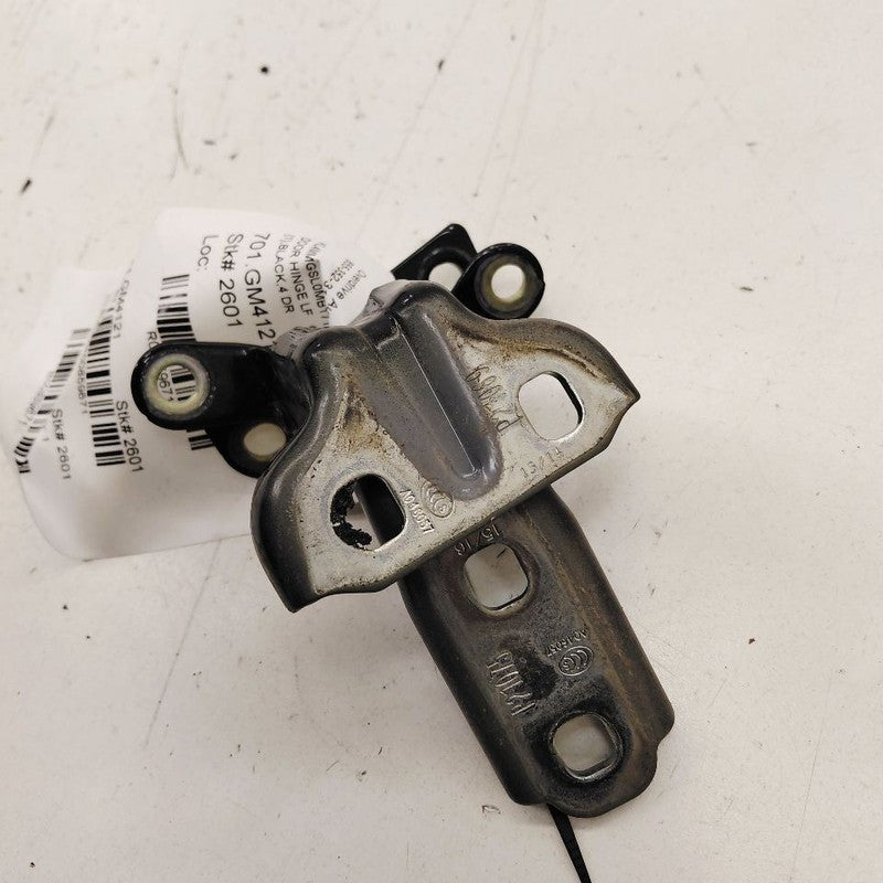 Buick Encore GX Door Hinge Set Left Front Driver  2020 2021 2022 2023
