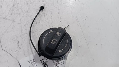 Kia Forte Gas Tank Fuel Cap  2014 2015 2016