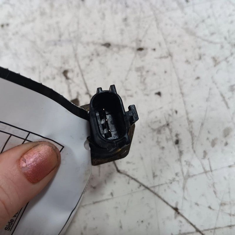 Subaru Forester Oil Pressure Sensor  2.5 2016 2017 2018 OEM