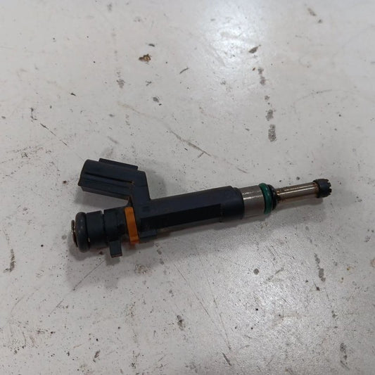 Fuel Injection Injector Fits 18-23 Nissan Kicks OEM