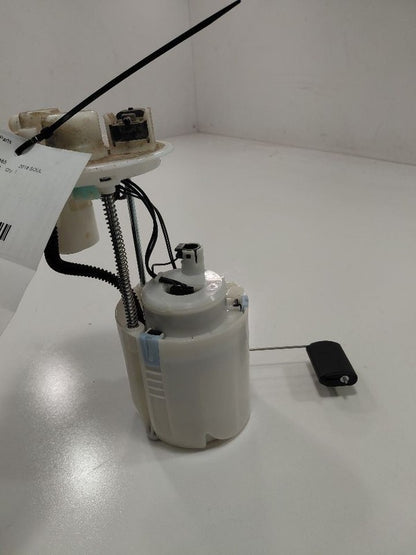 Gas Fuel Pump Assembly Tank Mounted 1.6L VIN 2 Fits 17-19 Kia Soul OEM