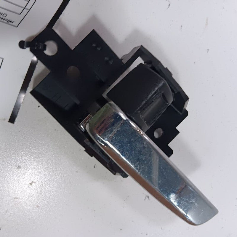 Mitsubishi Outlander Door Handle Left Driver Front Interior Inside  20