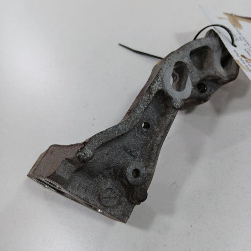 Mazda CX-3 2.0L Transfer Case Mount Bracket 2016 2017 2018 OEM