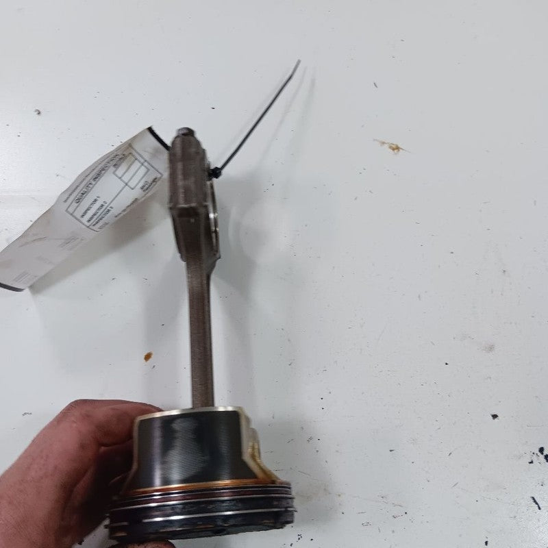 Jeep Cherokee Single Piston With Connecting Rod   3.2 2015 2016 2017 O