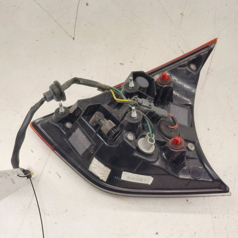 Driver Left Tail Light Brake Lamp Gate Mount VIN 5 1st Digit 17-20 Nis