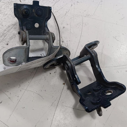 Ford Taurus Door Hinge Set Left Rear  2019 2018 2017 2016 2015 2014 20