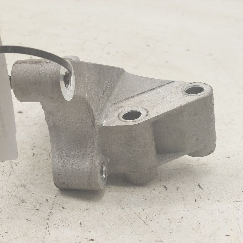 Chevy Trax Transfer Case Mount Bracket  1.4 2022 2021