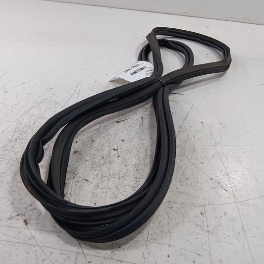 Nissan Kicks Trunk Lid Hatch Door Rear Back Rubber Seal  2021 2022 2023 2024