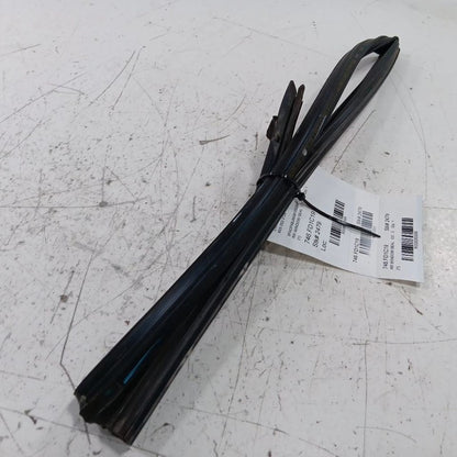 Ford Fiesta Door Glass Window Seal Rubber Right Passenger Rear Back  2