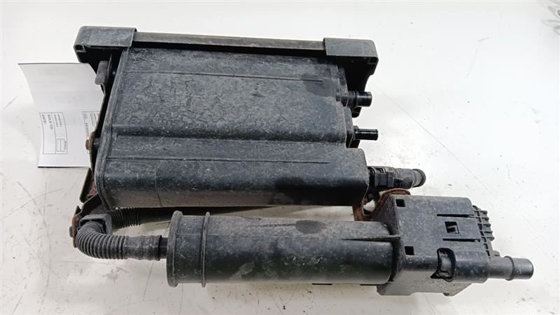 Toyota Prius Fuel Vapor Canister     2012 2013 2014 2015 OEM