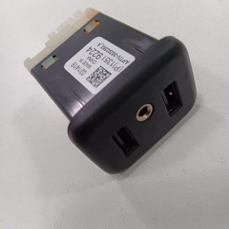 Buick Encore USB Plug In Hub Port  2019 2018 2017