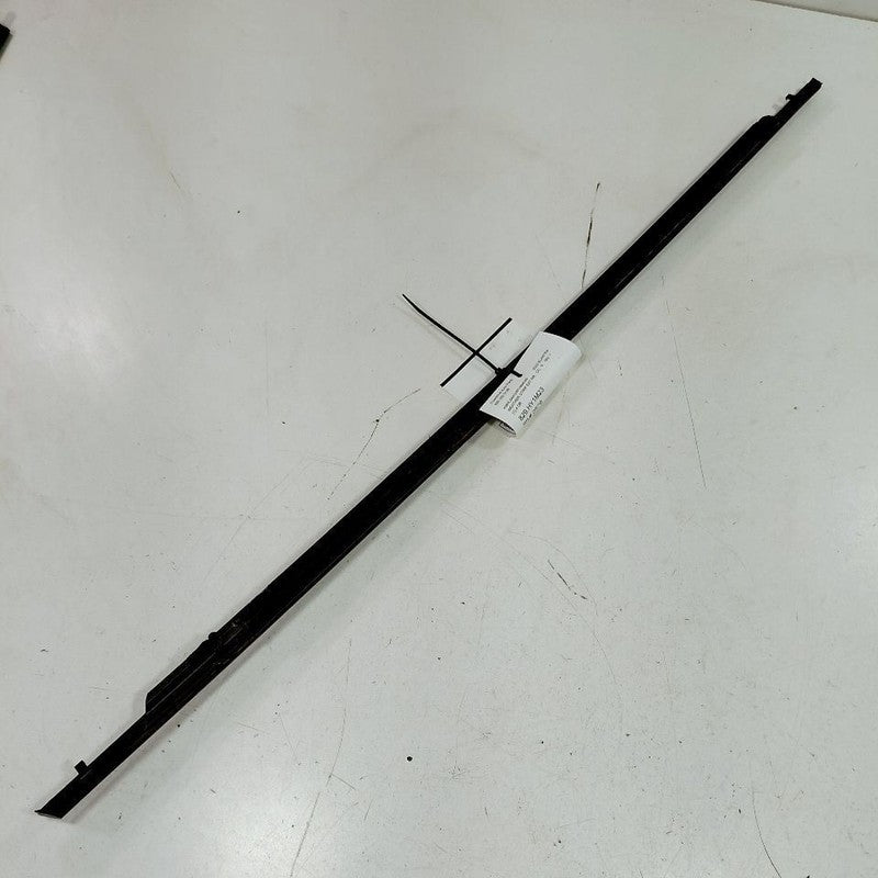 Hyundai Elantra Door Glass Window Weather Strip Trim Rear Right Passen