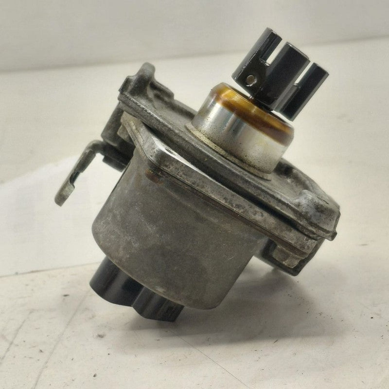 Mitsubishi Outlander   Engine Valve Lift Control {1864A001} 2018 2017 