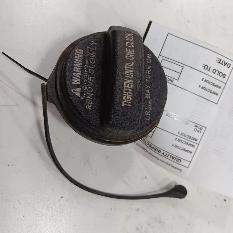 Hyundai Elantra Gas Tank Fuel Cap  2017 2016 2015 2014 2013 OEM