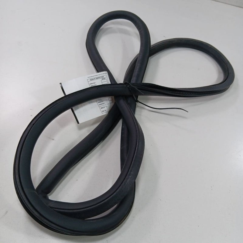 Jeep Renegade On Body Door Jamb Seal Gasket Front Left Driver  2017 20