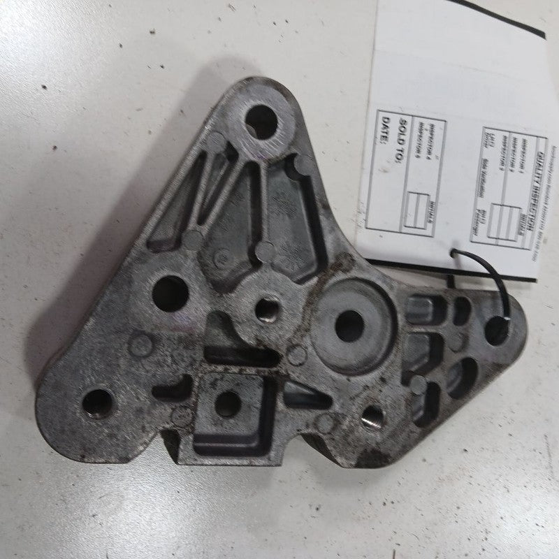 Chevy Trailblazer Transmission Crossmember Support  2021 2022 2023 OEM