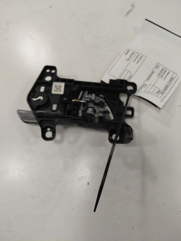 Hyundai Tucson Door Handle Left Driver Rear Interior Inside  2016 2017
