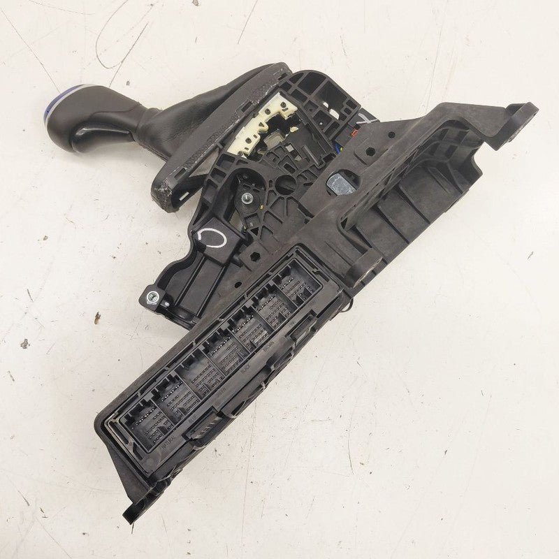 Chevy Volt Transmission Gear Shifter  2019 2018 2017 2016 OEM