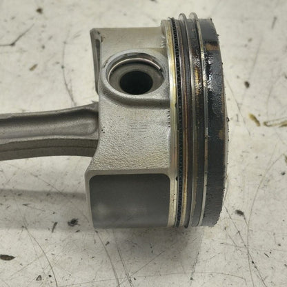 Toyota Prius Single Piston With Connecting Rod   1.8 2022 2021 2020