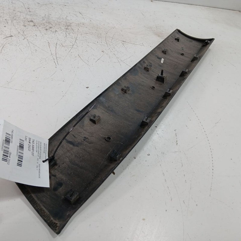 Jeep Renegade Door Molding Trim Strip Left Driver Front   2021 2020 2019