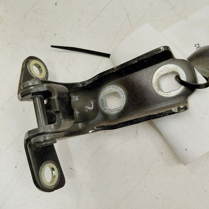 Chevy Trailblazer Door Hinge Set Right Front Passenger  2023 2022 2021