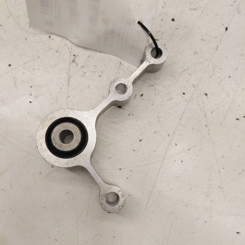Ford Escape Engine Motor Mount Bracket Rear Back  2.5 2020 2021 2022