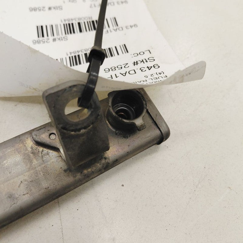 Nissan Rogue Fuel Rail Injection Injector Mount Bar  2.5 2017 2018 201
