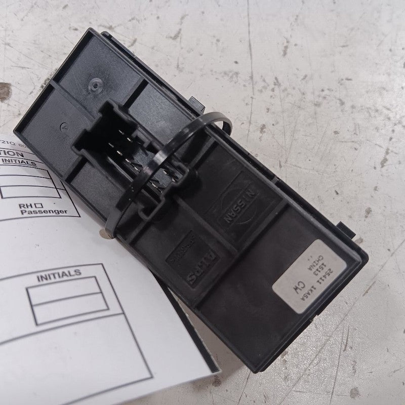 Nissan LEAF Power Window Switch Right Passenger Front  2013 2014 2015 
