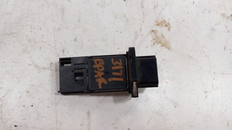 226807S00A Mass Air Flow Meter Fits 04-15 17-20 ARMADA