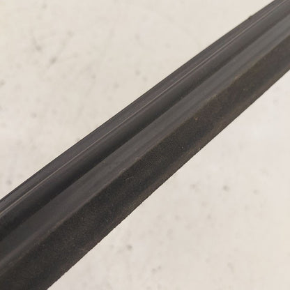2018 Fiat 500 X Model Door Glass Window Weather Strip Trim Rear Right 