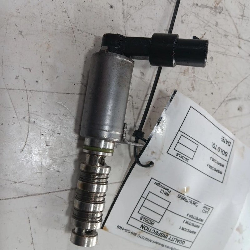 Hyundai Tucson Variable Timing Gear Oil Control Valve Solenoid Cylinde