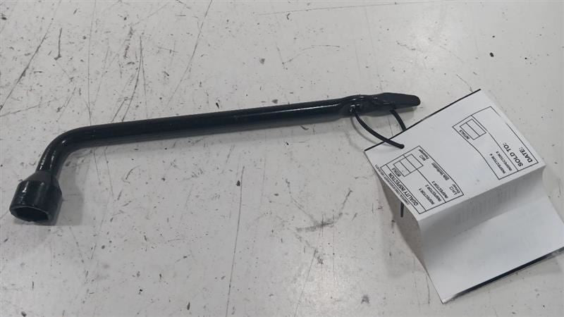 Subaru Impreza Spare Tire Changing Wrench Tool  2017 2018 2019 2020 20