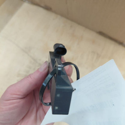 Chrysler 300 Keyless Entry Antenna Module {68051315AB} 2017 2018 2019